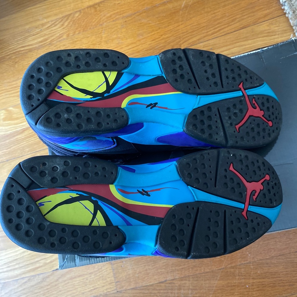 {SOLD} Air Jordan 8 Retro - Picture 5 of 10